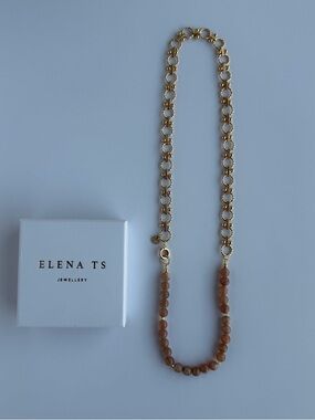 540 Gold Chain Necklace with Sunstone Beads
